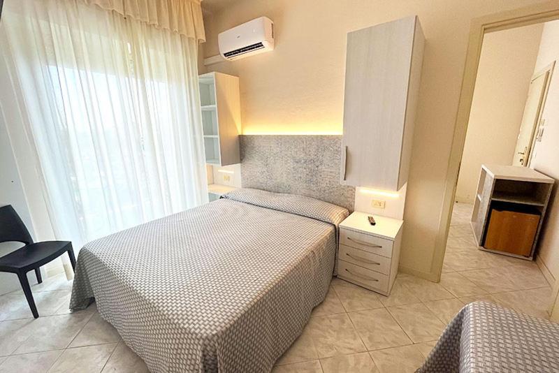 Hotel Everest Cervia Kültér fotó