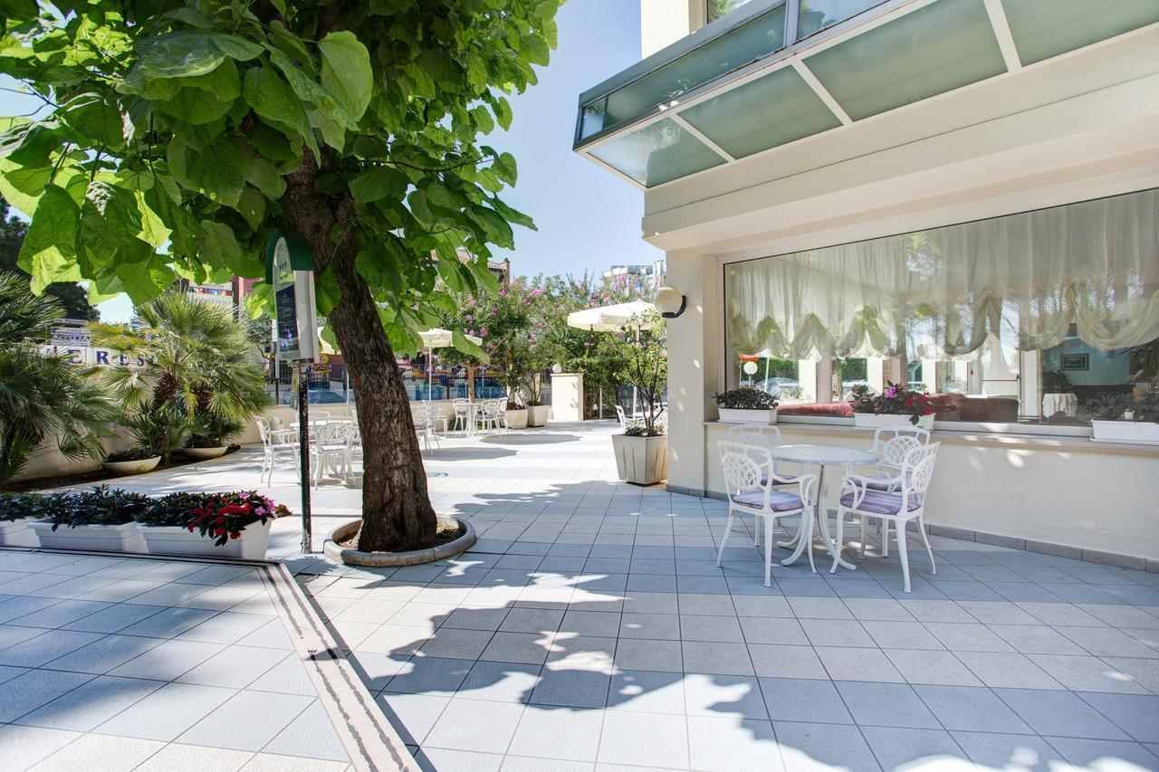 Hotel Everest Cervia Kültér fotó