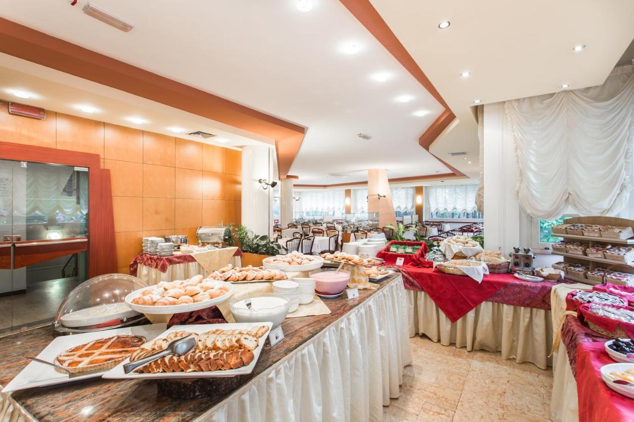 Hotel Everest Cervia Kültér fotó