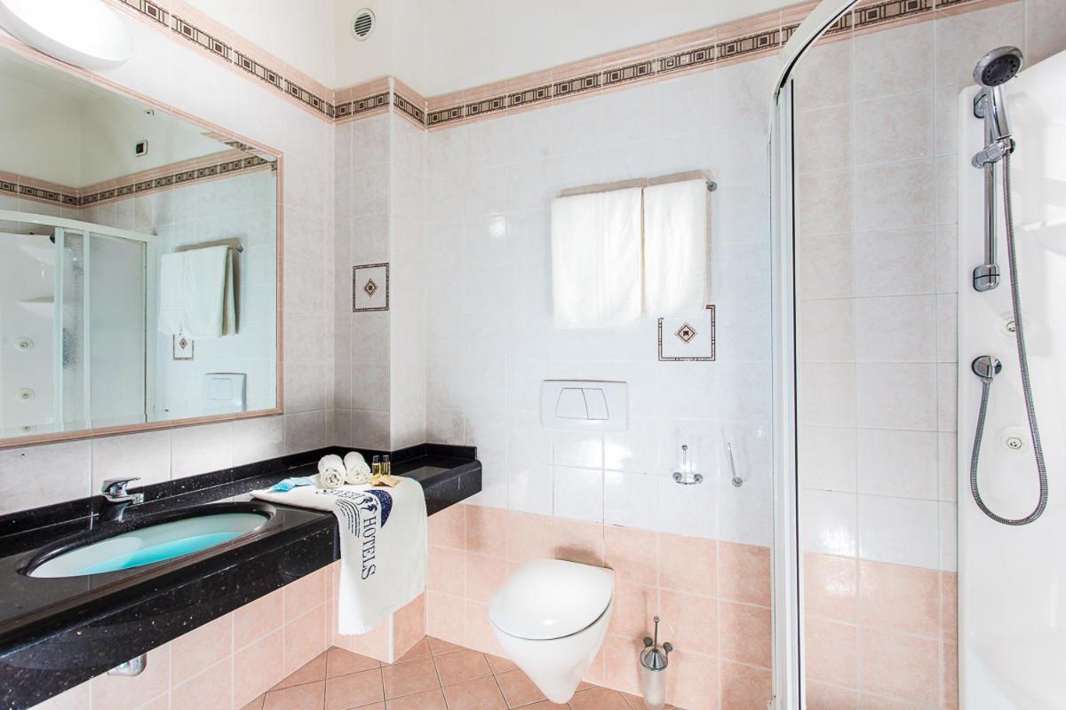 Hotel Everest Cervia Kültér fotó